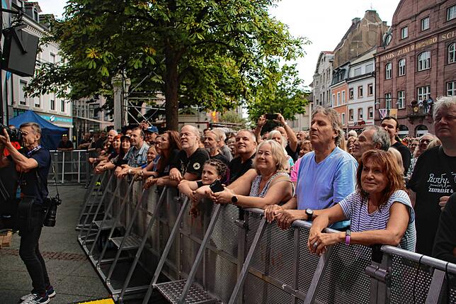 Bild 9: BAP beim Stimmenfestival 2025: Kölner Kultrocker heizen dem Publikum ein - das sind die Bilder