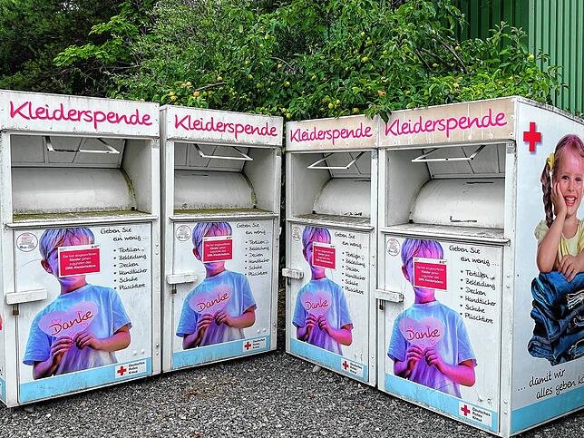 Die vier Altkleider-Container stehen in der Fuller Straße 2 und werden regelmäßig ein bis zweimal wöchentlich geleert.