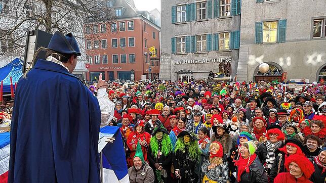 Bild 43: Schmotziger Dunschtig: Auf dem Obermarkt fällt das Jakobiner-Tribunal sein Urteil
