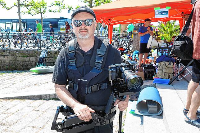 Bild 19: In der Nussschale durch den Konstanzer Trichter? Die Einbaum-Regatta lockt Besucher an (Teil 2)