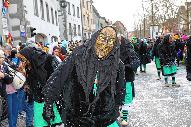 Bild 2: Großer Narrenumzug 2024 in Konstanz &ndash; die besten Bilder gibt&lsquo;s hier &ndash; Teil 3