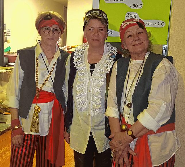Bild 5: Waldshut: Frauen feiern ausgelassen bei der unvergesslichen Frauenfasnacht – Bilder hier!