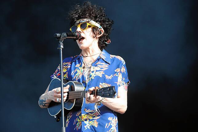 Bild 3: Southside 2022: Bilder vom Konzert von Sängerin LP am Samstag