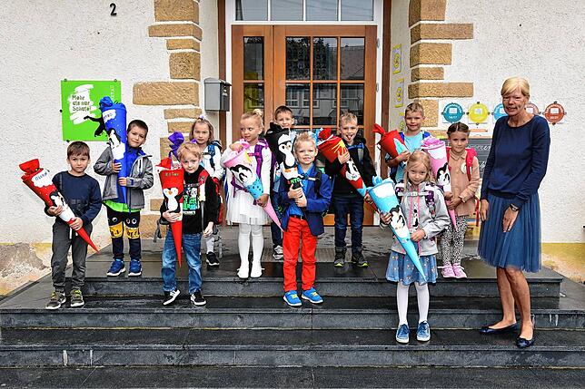 Vier Mädchen und acht Jungen wurden in die Grundschule Berau eingeschult. Klassenlehrerin der „Pinguinklasse“ ist Anne Bacher.