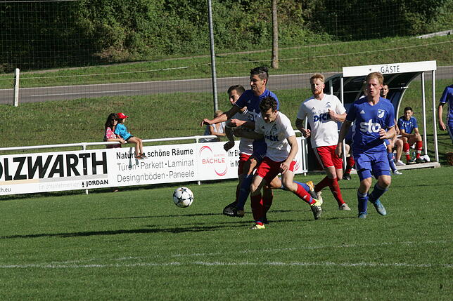 Bild 18: Spielabbruch beim FC Weizen