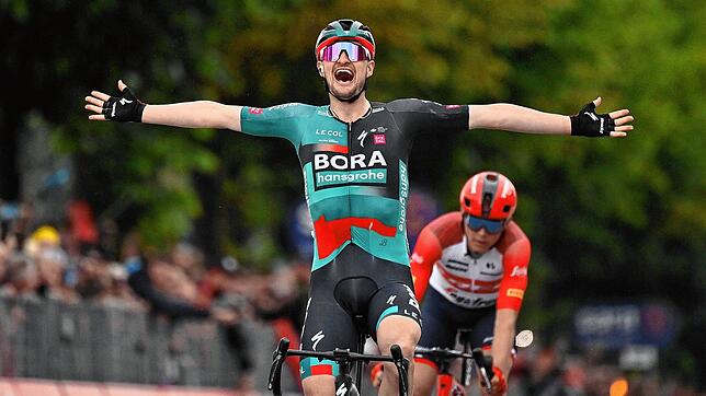 Setzte sich auf der 12. Etappe des Giro d&lsquo;Italia durch: der Albbrucker Rad-Profi Nico Denz. Es ist der erste Saisonsieg des ...