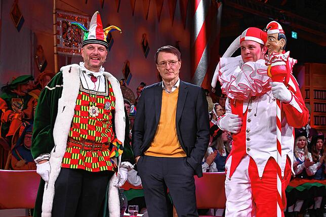 Bild 16: Karl Lauterbach vor dem Narrengericht Stockach: Die besten Bilder