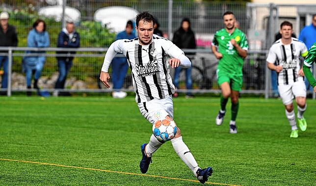 Bild 26: FC Wittlingen setzt sich mit 2:0 beim SV Herten durch &ndash; und wir haben Bilder!