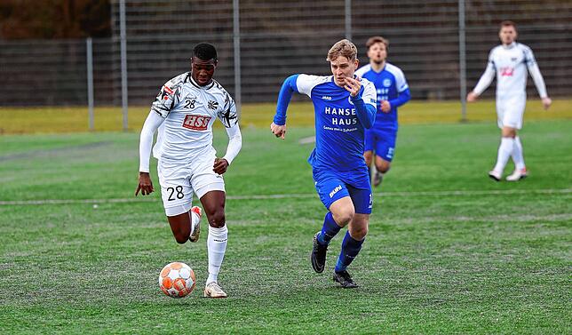Bild 7: Unsere große Bildergalerie vom 8:1-Testspielsieg des FC 08 Villingen beim FC Radolfzell