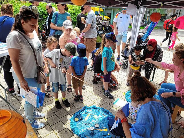 Bild 24: Alle Bilder von der Aktion „Herz für Kinder“ in Radolfzell