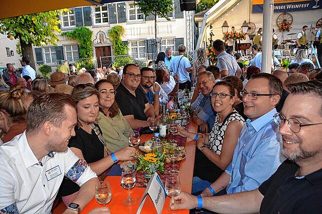 Bild 20: Das 47. Bodensee Weinfest in Meersburg ist eröffnet