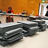 In der Stadthalle Waldshut sind für die Bundestagswahl fünf von sieben Briefwahlvorständen der Großen Kreisstadt untergebracht. ...
