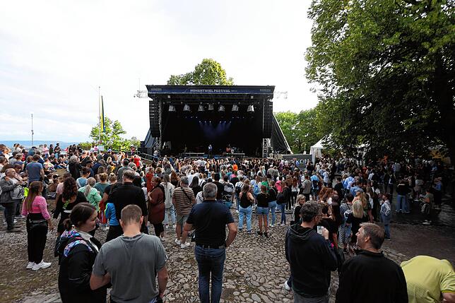 Bild 1: Alle Bilder vom Auftakt des 52. Hohentwielfestivals mit Philipp Poisel &ndash; Teil 1