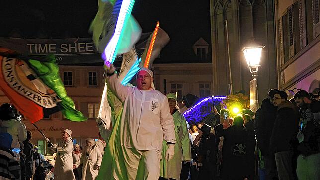 So geht der Schmotzige Dunschtig und Konstanz in die große Partynacht über: Hemdglonkerumzug durch die Niederburg. 2023 endlich wieder ...