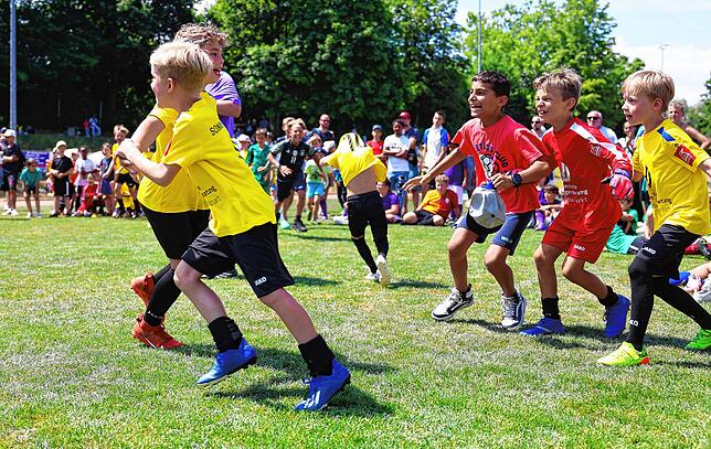 Bild 1: Kleine Kicker ganz groß! Unsere große Bildergalerie vom Grundschulturnier in Radolfzell – Teil 2!
