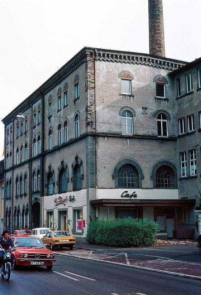 Das Café &bdquo;Busch&ldquo; an der Waldshuter Straße zu Beginn der 80er Jahre.