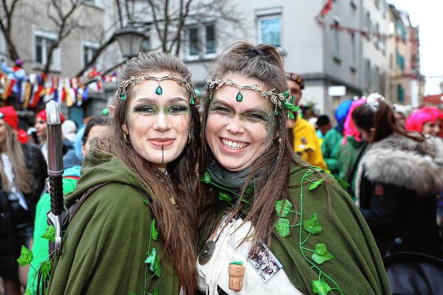 Bild 29: Bunt, bunter, Konstanzer Fasnacht: So fantasievoll geht es auf dem Münsterplatz zu