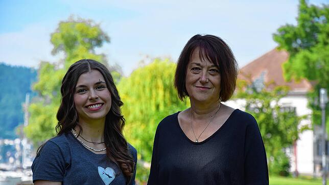Studentin Antonia Korner und Sandra Domogalla, Leiterin des Amts für Tourismus, Kultur und Markting, freuen sich schon auf das ...