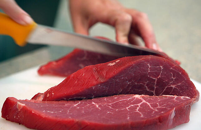 Das importierte US-Amerikanische Rindfleisch ist qualitativ durchaus konkurrenzfähig und muss ohne wachstumsfördernde Hormone erzeugt ...