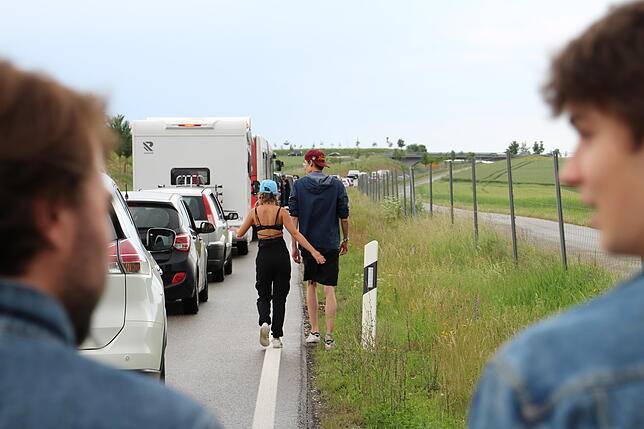 Bild 5: Von Stau bis Platzregen: Der erste Tag auf dem Southside-Festival in Bildern und Videos
