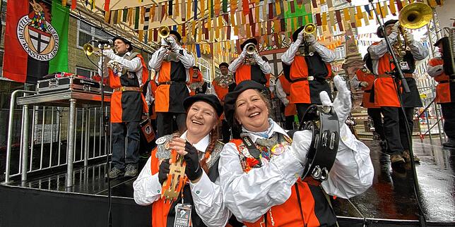 Noch hat es nicht offiziell begonnen, und schon machen die Las Bambas bereits mächtig Stimmung.