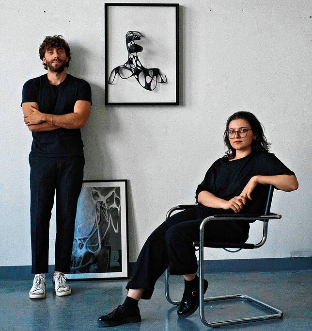 Alessandro Mac-Nelly und Milana Alaro bespielen die Bühne der Basilika mit ihrer Kunst.