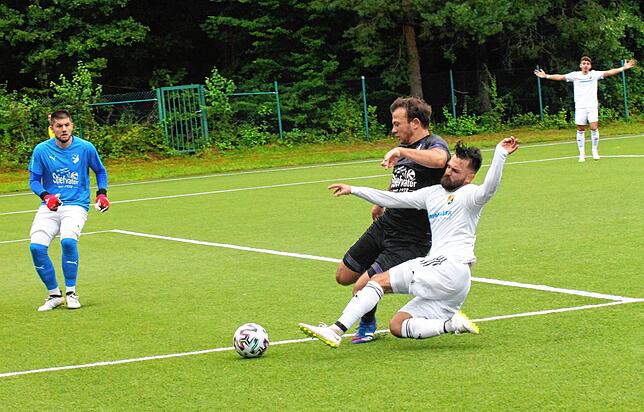 Bild 12: SV 08 Laufenburg schickt den FC Wittlingen mit einem 6:0 nach Hause &ndash; und wir haben Bilder!