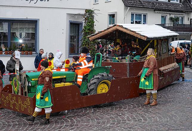 Bild 6: 111 Jahre Narrenzunft Eule in Hagnau (Teil 2)