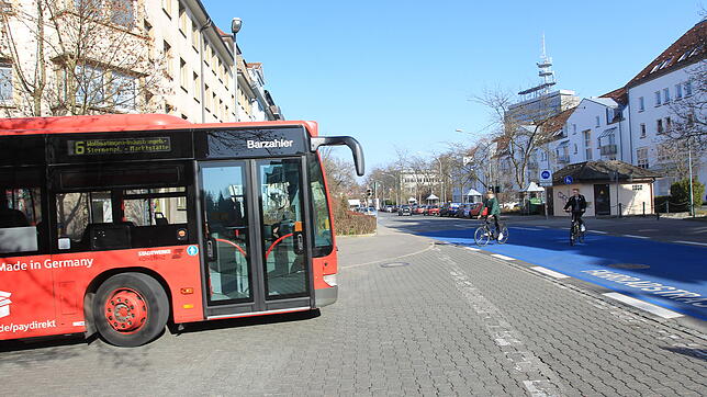 Dieses Bild gehört ab Freitag der Vergangenheit an – und viele Anwohner rund um die Markgrafenstraße stört es: Ab 1. März 2019 fährt die ...