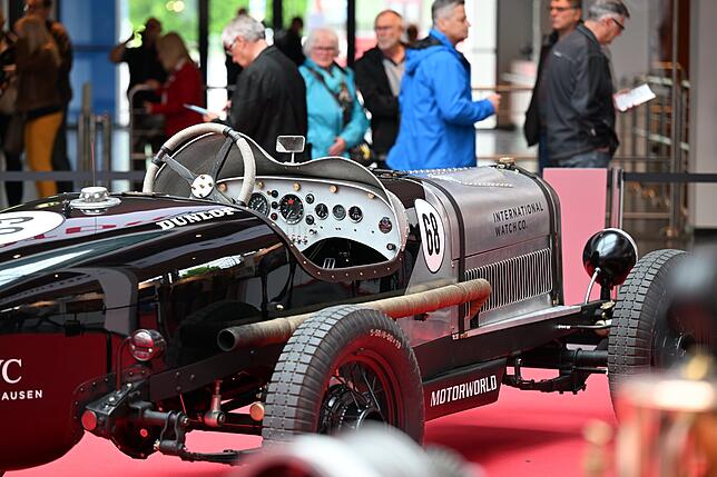 Ein echter Oldtimer ist dieser Chrysler, Baujahr 1928 – ein Hingucker auf der letzten „Motorworld Classics Bodensee“.