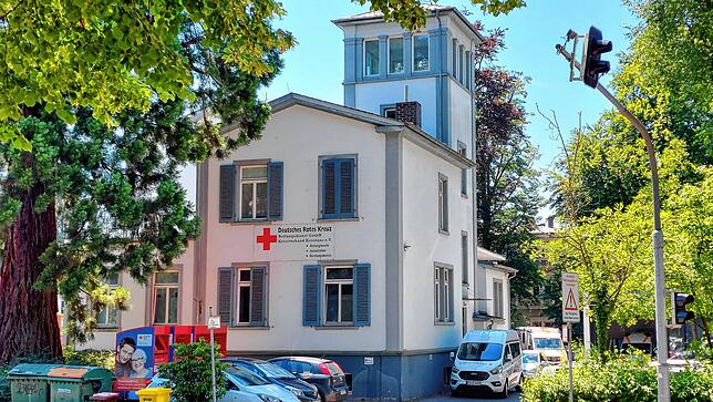 Die fast 150 Jahre alte Villa an der Mainaustraße 29 hat als Rettungswache ausgedient und soll durch einen Neubau ersetzt werden. Das ...