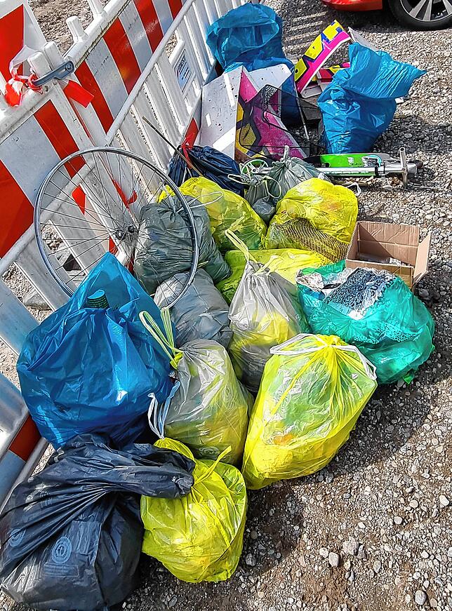 Unmengen sammeln die „Klettgau-Cleaners“ bei ihren ehrenamtlichen Einsätzen entlang der Wegesränder ein
