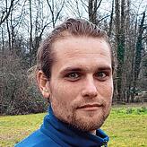 „Auf Karten von vor 100 Jahren war alles Sumpffläche. Von Anfang des 19. Jahrhunderts bis 1939 wurde hier Torf abgebaut“, sagt Theo ...
