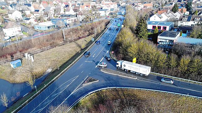 In diesem Bereich bei Allmendshofen hätte ein Kreisverkehr gebaut werden sollen – doch dazu kommt es nun nicht. Das soll aber nicht das ...