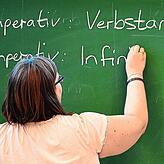 Damit Flüchtlinge integriert werden und Arbeit bekommen, müssen sie Deutsch lernen.