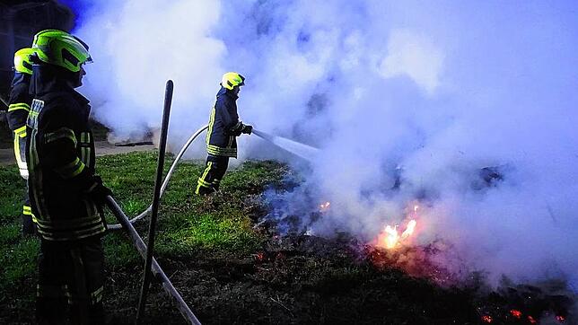 Auf der Insel Reichenau musste Montagnacht, 12. März, die Freiwillige Feuerwehr zu einem Brand ausrücken.
