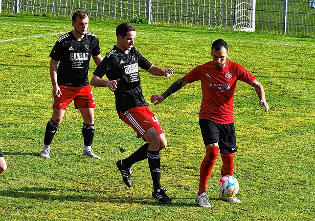 Bild 7: VfR Bad Bellingen besiegt den FC Hochrhein mit 4:1 &ndash; und wir haben Bilder!