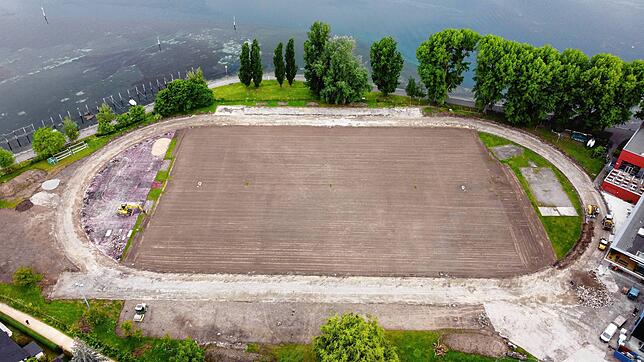 So sah der Schänzlesportplatz zu Beginn der Arbeiten aus. Das Luftbild entstand am 28. Mai 2025.