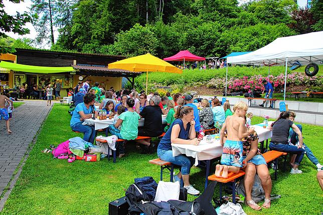 Bild 6: 20 Jahre Schwimmfreunde Stühlingen: Sommerfest