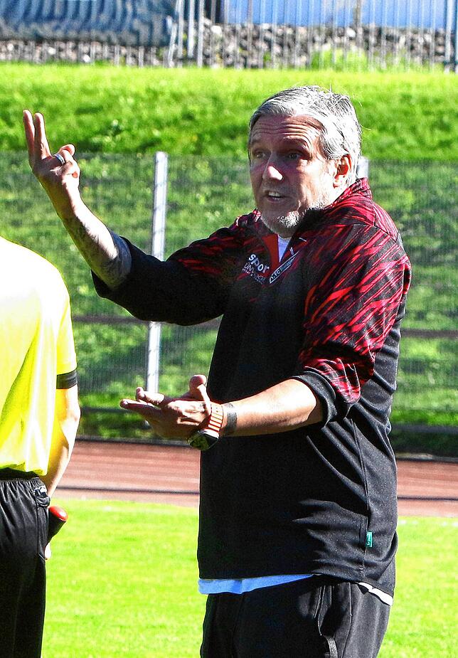 Bild 22: Rasantes 2:2 zwischen SC Pfullendorf und 1. FC Rielasingen-Arlen. Wir waren mit der Kamera dabei!