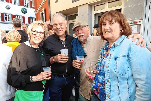 Bild 23: Gassenfreitag am 6. Juni: Hier feiern Einheimische und Besucher in Konstanz