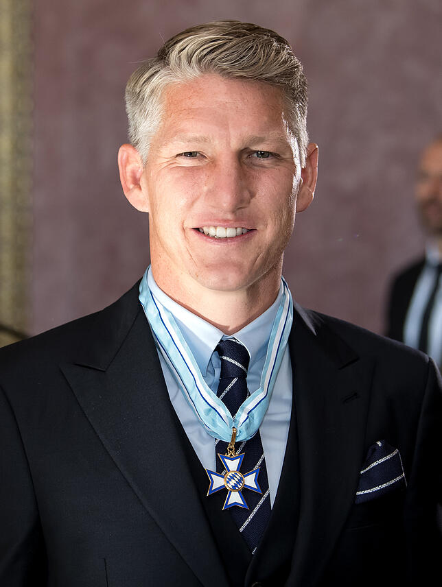 Fußballspieler Bastian Schweinsteiger macht Werbung für die Deutsche Automatenwirtschaft.