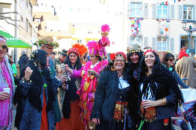 Bild 6: Der närrische Jahrmarkt auf dem Marktplatz Radolfzell (Teil 1)