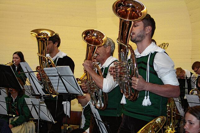 Bild 8: Bilder von der Sommerparty der Trachtenkapelle Todtmoos