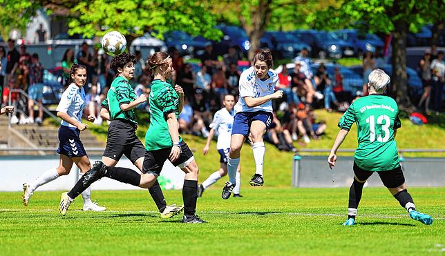 Bild 16: Unsere Bildergalerie vom 2:0-Pokalsieg des SC Konstanz-Wollmatingen gegen Nordstern Radolfzell
