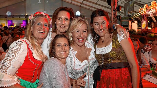 Bild 25: In Konstanz wird das Deutsch-Schweizer Oktoberfest gefeiert