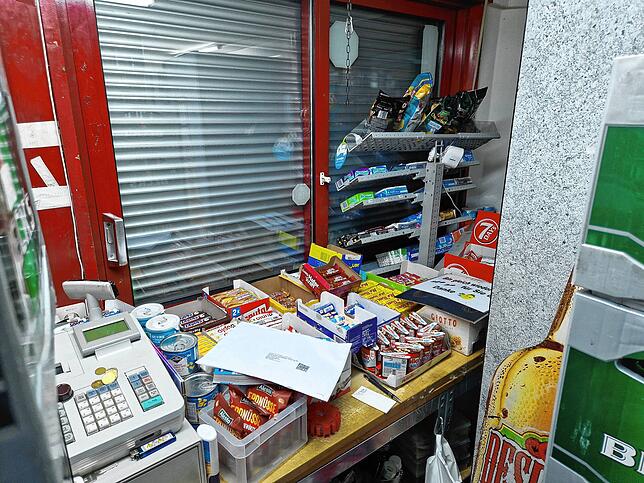 Der Verkaufsbereich: Die Waren kann der Kioskbetreiber laut eigenen Angaben größtenteils abschreiben.
