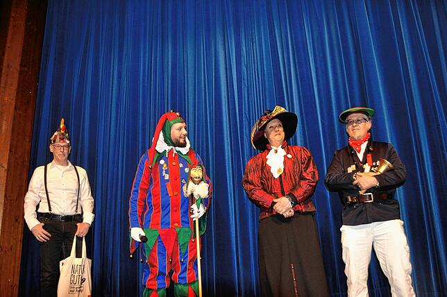 Bild 15: Die schönsten Bilder vom FuN Ball der Historischen Narrenzunft – Teil 1