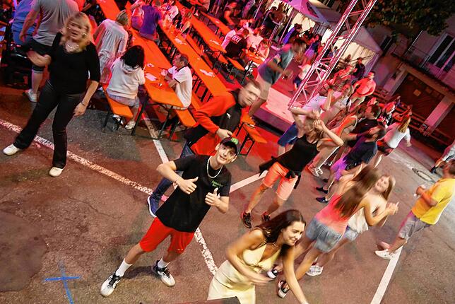 Bild 26: Die schönsten Bilder von der Schwyzertags-Ü30-Party
