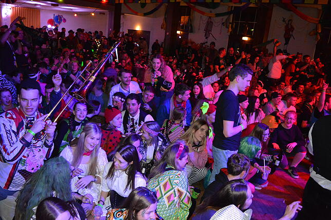 Bild 16: Alle Bilder vom Lumpenball in der Markdorfer Stadthalle